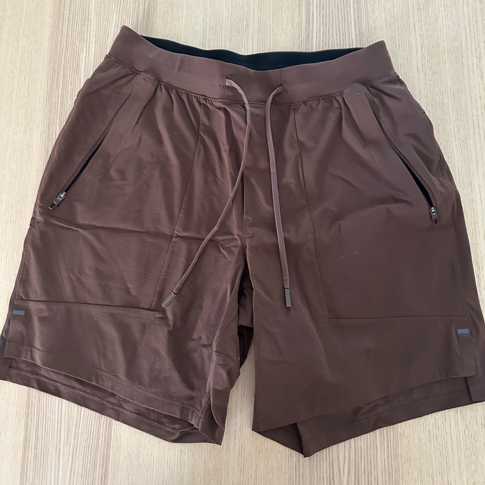 Men’s - Lululemon - License to Train Linerless Short 7” - Brown - Size Medium